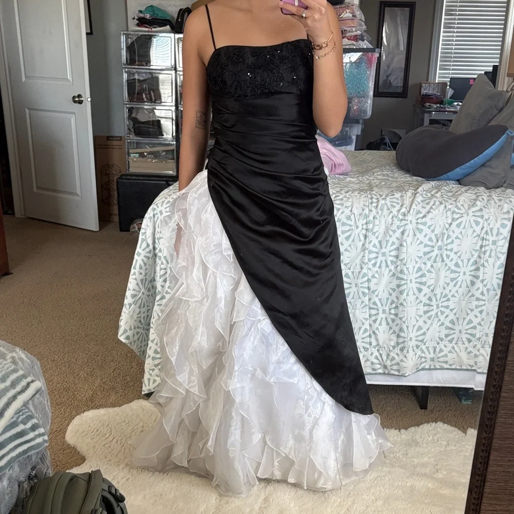 Jump Black and White Two-Tone Ruffled Prom Gown - Picture 1 of 4